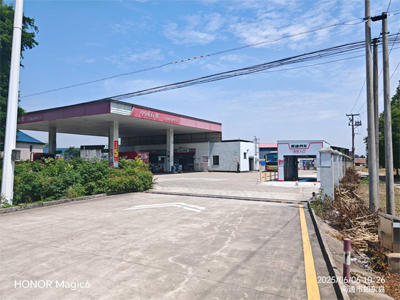 江蘇省南通市中國(guó)石化加油站